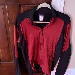Patagonia Men Two-Tone Red and Black Jacket Sz M (Made in USA)